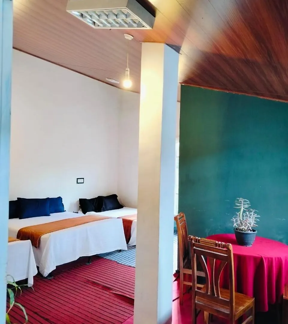 Guest house Niwasa House Hotel Nuwara Eliya