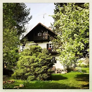 https://bed-bike-breakfast-zimmer-innerhalb-eines-privathauses.com-bavaria.com