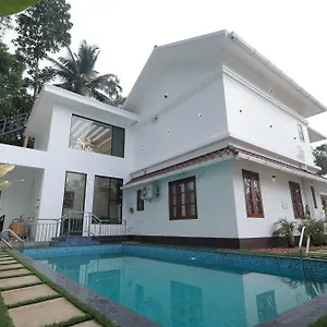 https://resort-tatvaura-wayanad.kerala-hotels.net